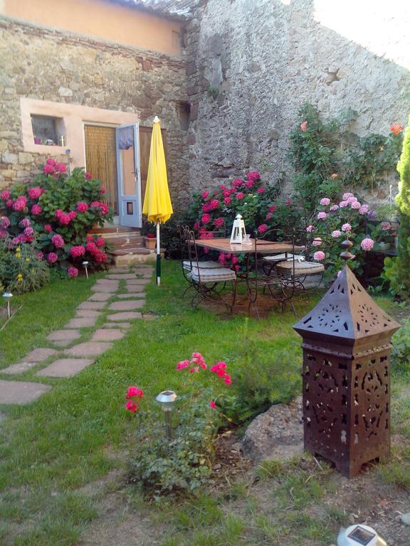 Le Clos De La Source Bed and Breakfast Le Bousquet-d'Orb Zewnętrze zdjęcie